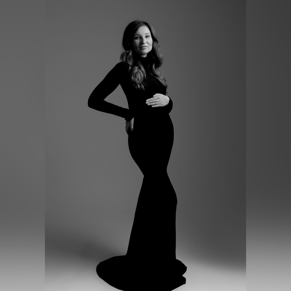 Maeve Noira | Chic Turtleneck Maternity Gown | Elegant Pregnancy Dress